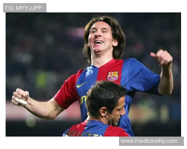 梅西闪耀赛场，巴萨2-1逆转塞维利亚：国家德比的经典时刻